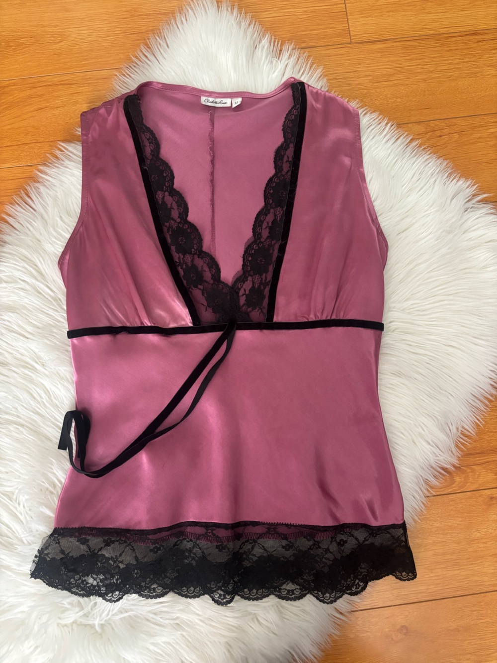 Charlotte Russe Y2K Lace Trim Sleeveless Top - Picture 4 of 11